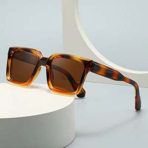 Lunettes de soleil polarisées carrées UV400 à grande monture pour hommes et femmes, avec logo personnalisé, collection mode 2026 - Product Image 2