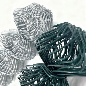 Toptan Ekolojik Dayanıklı Galvanizli veya PVC Metal Tel Örgü Çit Siklon Demir Tel Örgü Çit - Product Image 1