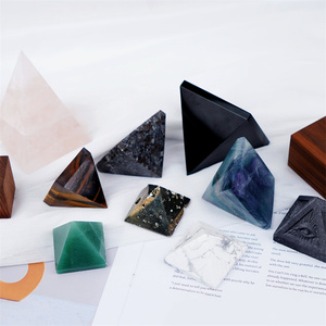 All'ingrosso all'ingrosso di cristallo naturale piramide oceano diaspro ornamento chiaro piramide di quarzo per la guarigione decorare - Product Image 4