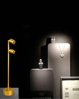 Lampes de placard LED rechargeables par USB, aluminium doré, éclairage moderne pour présentoir de bijoux, éclairage de comptoir, éclairage de luxe à angle réglable