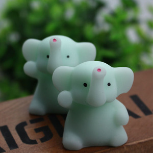 ตุ๊กตาช้าง TPR ยี่ห้อ Jincan ของเล่นนุ่มนิ่มน่ารัก บีบได้ คลายเครียด รูปสัตว์ขนาดเล็ก เหมาะสำหรับเด็กหญิงและเด็กชาย - Product Image 6