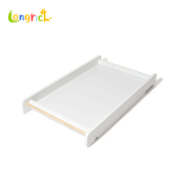 Lit bébé convertible multifonctionnel réglable de conception européenne moderne, en bois naturel durable et fabriqué à la main