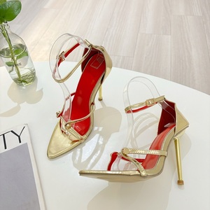 Nouvelles Sandales à Talons Hauts Pointues et Ouvertes en Métal Argenté et Doré avec Boucle à Rivets, Tendance et Sexy 2025 - Product Image 4