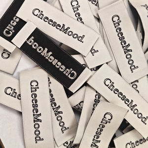 Etiquetas de Talla de Ropa con Logotipo de Marca Personalizada, Etiquetas Tejidas con Pliegue Central Estándar para Prendas de Vestir, Servicio de Diseño Gratuito - Product Image 2