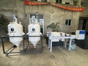Ligne de production automatique d'huile de palme 1 TPH, petite usine de pressage et de raffinage d'huile de palme, moulin de traitement du <span class=keywords><strong>CPO</strong></span> pour l'Afrique - Product Image 5