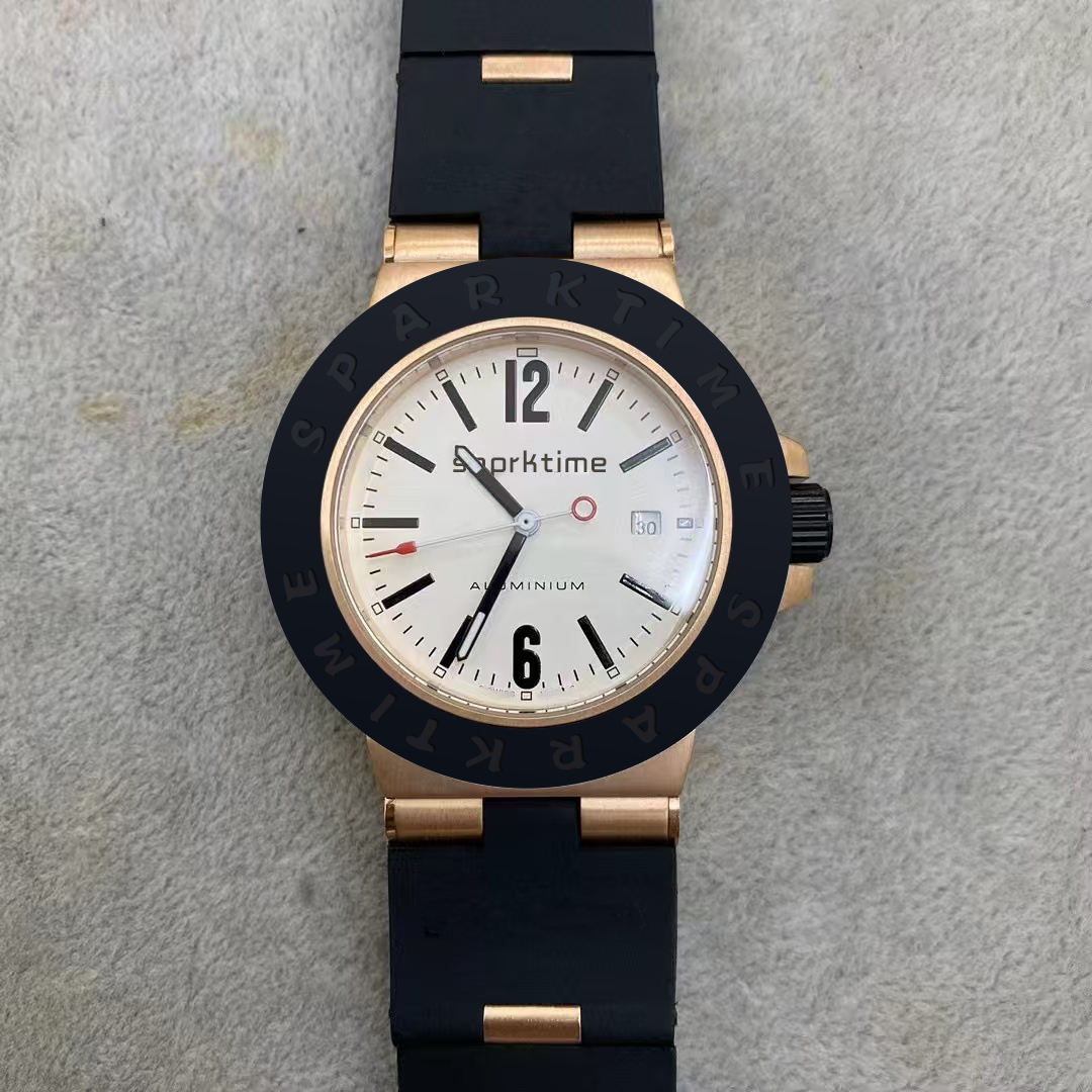 นาฬิกาสีขาว2เรือน