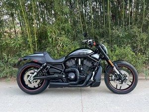 Motocicleta Harley1 Night Rod de 1247 cc, Motor V-Twin Refrigerado por Agua, 4 Tiempos, EFI, Transmisión por Correa, Estilo Street Cruiser - Product Image 2