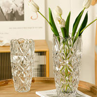Vase en verre cylindrique de luxe minimaliste pour la décoration intérieure, motif fleur trompette taillée en diamant, avec pois colorés, idéal pour les mariages