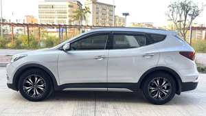 Hyundai Santa Fe 2017 Nuevo, Gris, 2.0T, 2WD, Inteligente, 7 Asientos, Automático, Precio Económico, Buen Estado, Auto Económico en Stock - Product Image 2