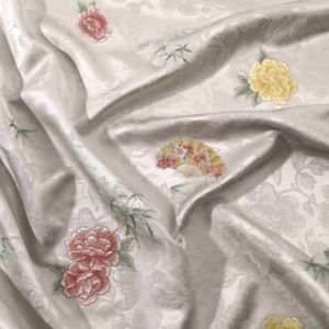 <span class=keywords><strong>2026</strong></span>新款高级中国提花刺绣面料纬编涤纶编织工艺适合婚礼女童现货商品 - Product Image 4