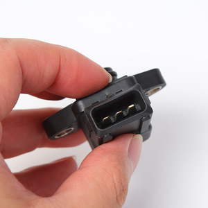 Sensor de Presión Manométrica E1T2657 Piezoresistivo con Montaje en Chasis para Uso Automotriz - Product Image 3