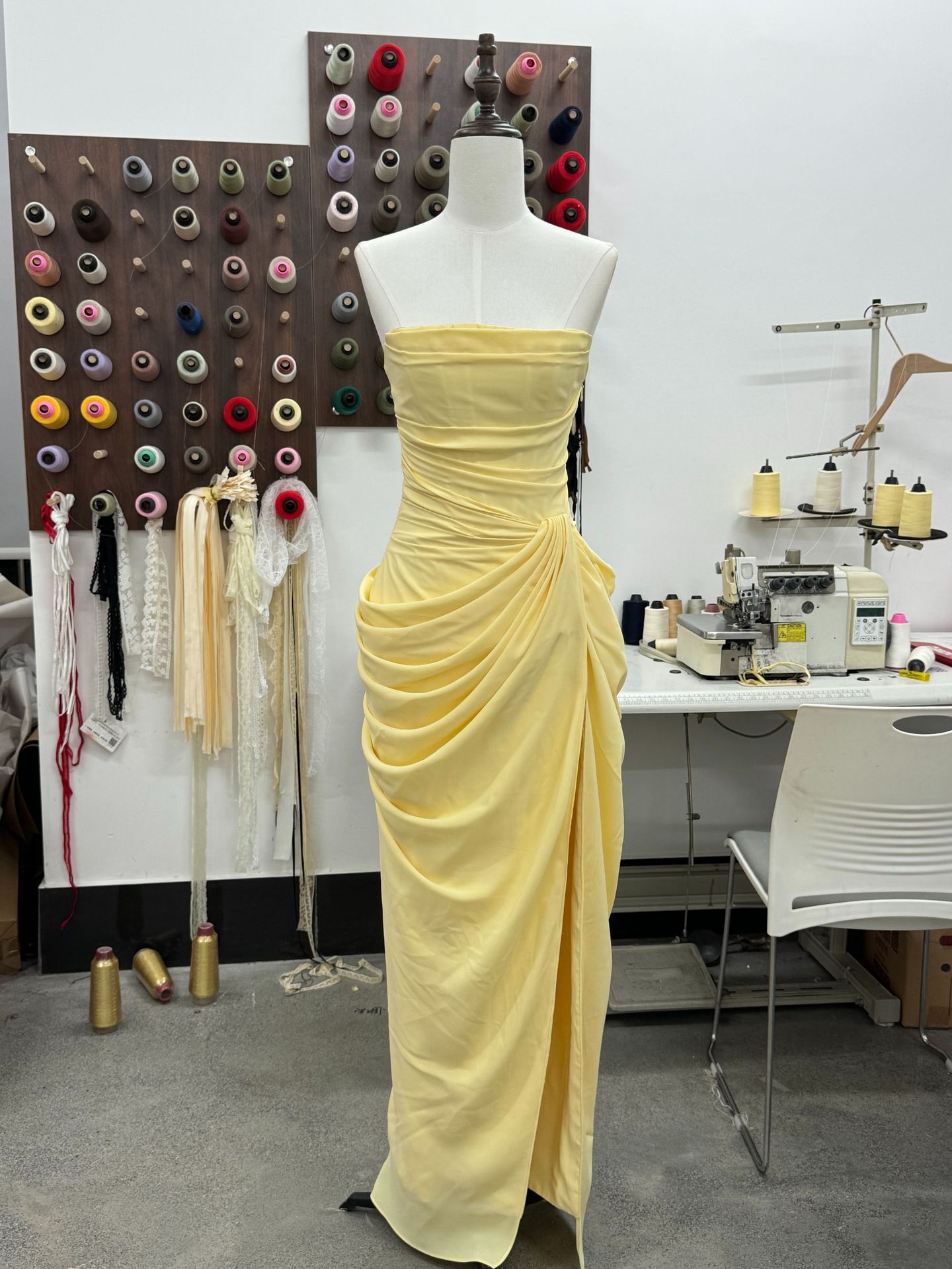 Jaune