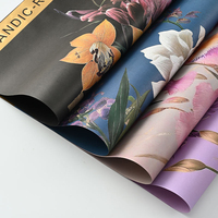 Papier Kraft Rétro à Motifs Floraux le Plus Vendu en Gros avec Revêtement PVC Imperméable pour Emballage Cadeau et Matériau de Revêtement à Base d'Amidon