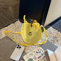 Porte-clés en peluche douce personnalisé UYEAH OEM/ODM CPC/EN71/CE, design original, fruits en peluche, porte-monnaie, cadeau pour enfant