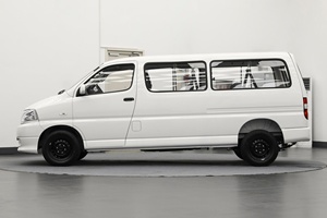Camioneta Hiace Usada Barata <span class=keywords><strong>de</strong></span> 13 Asientos en Venta - Product Image 4