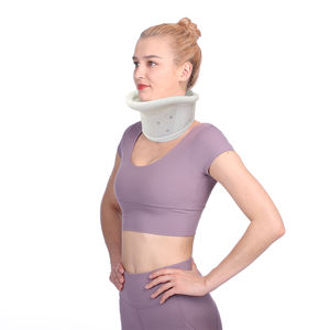 Collier cervical en PVC médical souple avec support du <span class=keywords><strong>menton</strong></span> Collier de traction cervicale réglable Collier cervical rigide - Product Image 2
