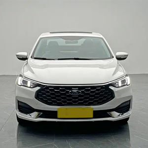 Ford Escort Usata, Berlina Compatta Affidabile, Guida a Sinistra, Motore Turbo Benzina 1.5L, Sedili in Pelle, Auto d'Occasione - Product Image 2