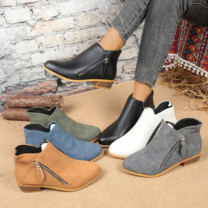 <span class=keywords><strong>Botas</strong></span> de Mujer con Punta Puntiaguda, Cierre Lateral con Cremallera, Tacón Bajo, Botines Cortos, Nueva Talla Grande, Tacón Grueso, en Stock - Product Image 1
