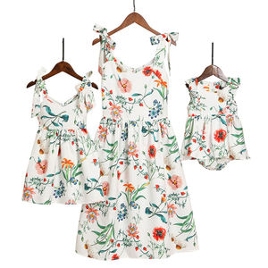 Mommy and Me abiti stampati floreali spalline Bowknot Chiffon senza maniche abiti coordinati abiti per la famiglia - Product Image 3