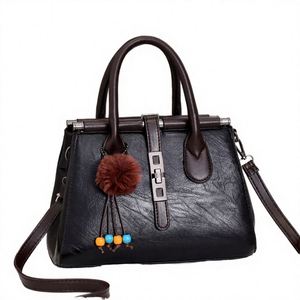 Bolsos de mano baratos de cuero impermeables sin marca para mujer, bolso tote tejido color beige personalizable 2025 - Product Image 2