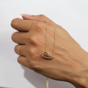 Collier doublet opale noire, pendentif goutte d'eau pierre de naissance d'octobre, or massif 14 carats, bijoux fins délicats, cadeau élégant pour anniversaire - Product Image 4