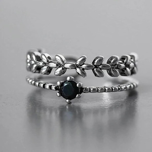 Elegante Anello Aperto a Doppio Strato con Motivo Floreale, Stile Vintage Coreano, Gioiello da Donna per Uso Quotidiano e Regalo - Product Image 1