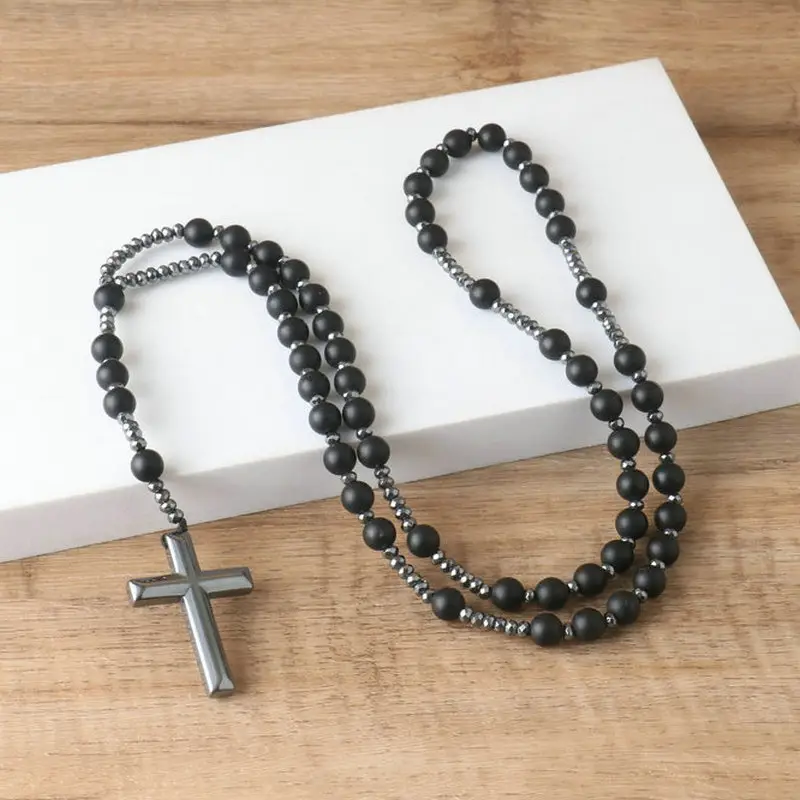 Kalung salib rosario Katolik Matte, manik-manik Onyx 8mm untuk Perhiasan Pria Wanita liontin salib meditasi Natal