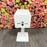 Ce support d'imprimante portable en métal convient aux imprimantes Hiti 525L/DNP RX1/620 et est idéal pour les cabines photo DSLR et iPad.