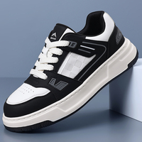 Vente en gros de baskets de skateboard noires et blanches, chaussures de sport respirantes à semelle épaisse pour hommes, style streetwear décontracté