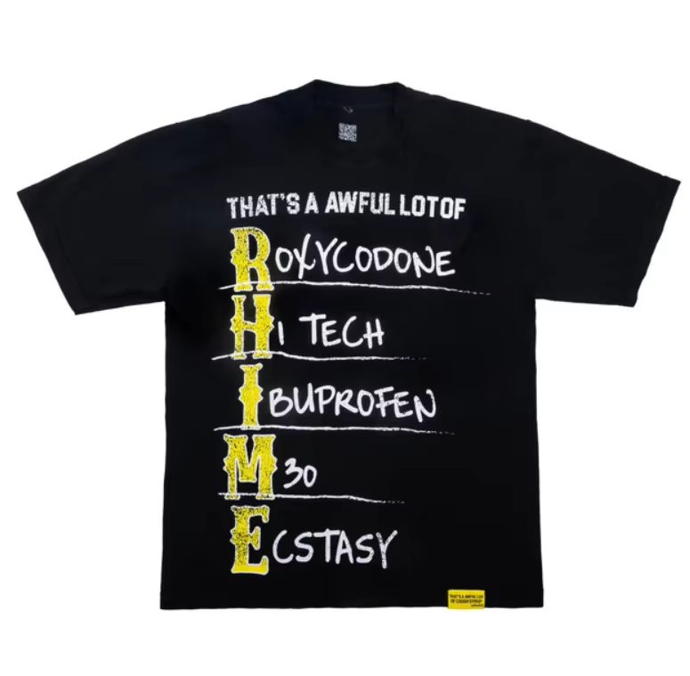 Camiseta negra con mucho rima horrible