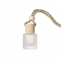 Diffuseur de parfum rond personnalisé de 8 ml pour voiture, flacon de remplissage de parfum de voiture haut de gamme avec bouchon à vis pour l'intérieur de la voiture