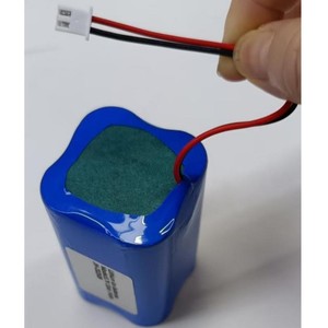 חבילת סוללות בהתאמה אישית 3.6v 8ah 3.7v סוללת ליתיום-יון 1s4p תא 18650 עם מחברים דו-פיניים - Product Image 3