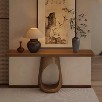 Table d'angle en bois massif de style chinois : Décoration luxueuse de style hôtelier pour entrées, couloirs et salons