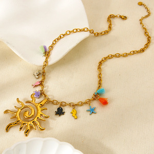 Collier pendentif soleil en acier inoxydable plaqué or 18 carats avec breloques et pompons représentant des animaux marins pour femme, bijoux tendance - Product Image 2