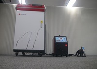 Usine 1000W 1500W 2000W 3000W Mini soudeuse laser portative Source laser 3 en 1 Machine de soudage, de nettoyage et de découpe au laser à fibre