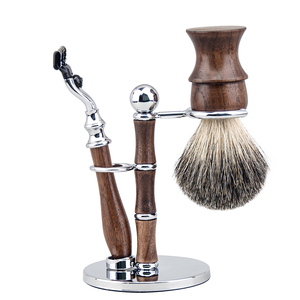 Set da Barba ZY 3 Pezzi in Noce: Rasoio di Sicurezza, Pennello in Pelo di Tasso e Supporto - Regalo per la Festa del Papà, Natale, Kit di Cura Personale per Uomo, Regalo Festivo - Product Image 1