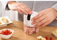 Vente en gros USB Rechargeable Mini Hachoir Poivre Petit Robot Culinaire Hachoir