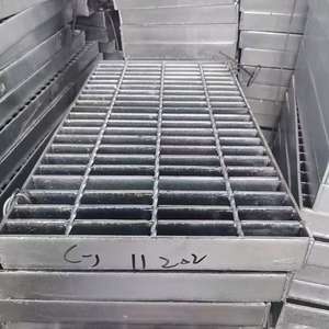 Grille en acier galvanisé haute résistance conforme à la norme ASTM A36 1m X 1m, Poids 8kg/m² <span class=keywords><strong>Prix</strong></span> pour la sécurité industrielle et le revêtement de sol - Product Image 4