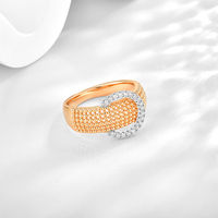 Bague Statement Bicolore en Maille, Large Bande Entrelacée Ovale Pavée, Bijou de Mode pour Femme, Bague de Mariage