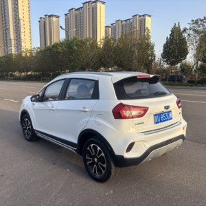 Pour Vision X3 Transmission Automatique Conduite à Gauche SUV Essence d'<span class=keywords><strong>Occasion</strong></span> avec Sièges en Cuir Pneus R18 Modèle 2018 - Product Image 4