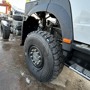 翻新二手中国重汽豪沃6x4牵引车牵引车371马力、375马力出厂价定制二手 - Product Image 2