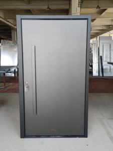 Puertas Pivotantes Modernas de Altura Completa de TECHTOP - Sistema de Bisagras Ocultas, Crea una Pared Continua, para Villas y Penthouses - Product Image 2