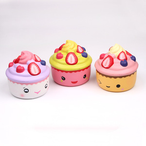 Pu Foam Cupcake <b>Squishy</b> Toy For Kids 2 4 Years Unisex Fidget Toy With Strawberry Blueberry Design - Product Image 4