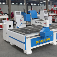 Routeur CNC pour le travail du bois 1300x2500mm ATC 4 axes 3D avec NC Studio, servomoteur, PLC, pompe à engrenages et broche de tournage