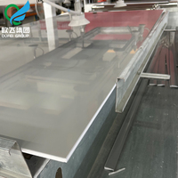 Feuille de coextrusion PVC Oufei grise à 3 couches, épaisseur 18 mm, service de découpe, construction colorée pour armoires