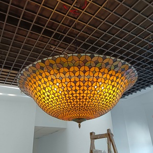 Lámpara Colgante de Vidrio Tiffany Estilo Retro LED Hecha a Mano, Lámpara de Araña Grande con Diseño de Escamas de Pescado, Lámparas de Araña para Villa - Product Image 1