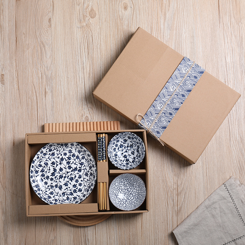 Blanc+Bleu -- 2 bols, 2 paires de baguettes, 1 assiette Coffret cadeau