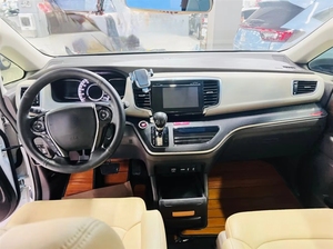 <span class=keywords><strong>Véhicule</strong></span> <span class=keywords><strong>Commercial</strong></span> d'<span class=keywords><strong>Occasion</strong></span> 7 Places Honda Modèle 2015 Restylé 2.4L Édition Confort Conduite à Gauche - Product Image 2