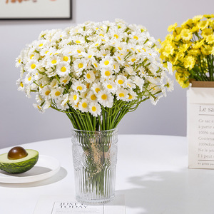 Fleurs artificielles Timo, marguerite, camomille, fleurs en soie, style nordique, décoration intérieure, accessoires de photographie en extérieur - Product Image 1