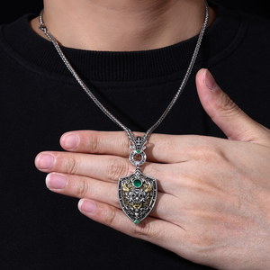 Gioielli di Design, Regalo in Argento Sterling 925 Placcato Oro con Smeraldo e Diamante Moissanite VVS, Pendente Mitologico Cinese con Certificato GRA - Product Image 5